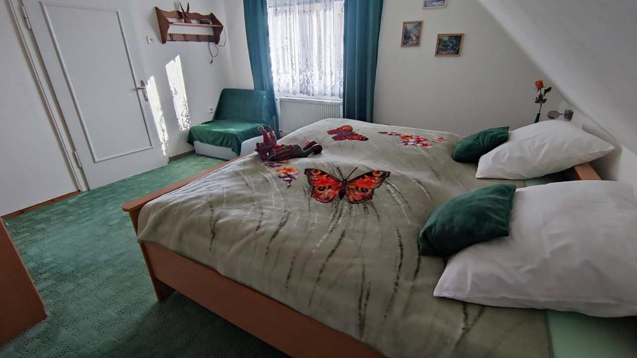 Holiday Home Moldava 外观 照片
